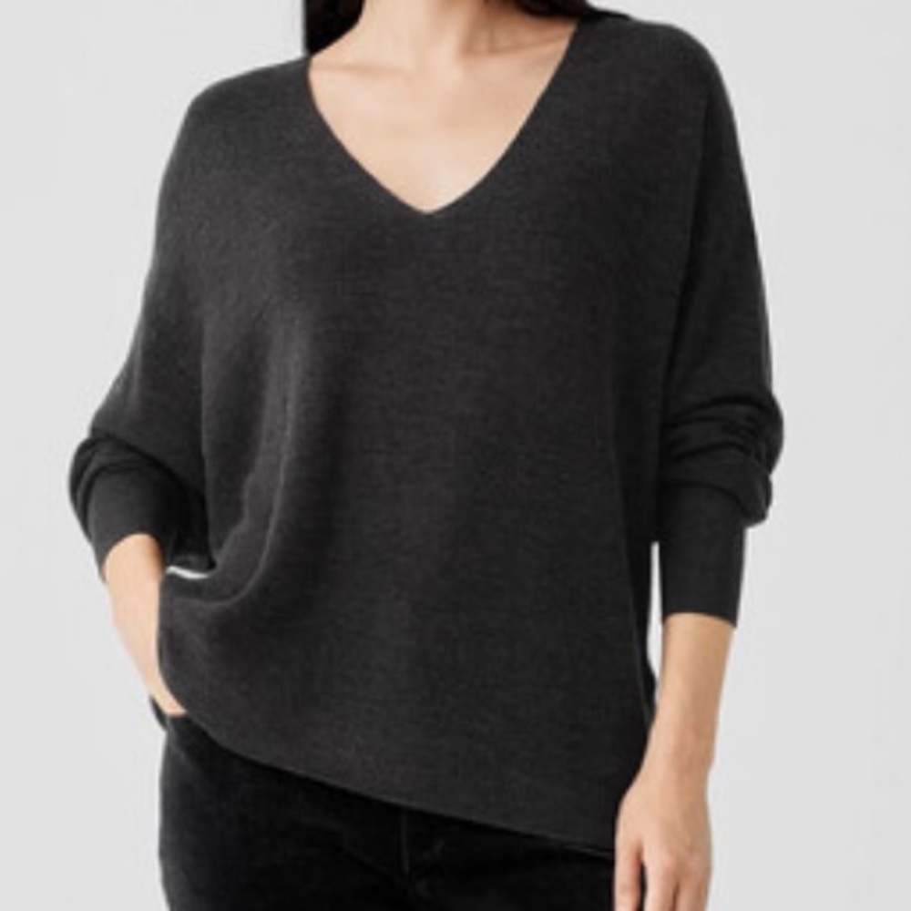 Eileen Fisher Wool Light Weight Short Sleeve V-neck Sweater XXS